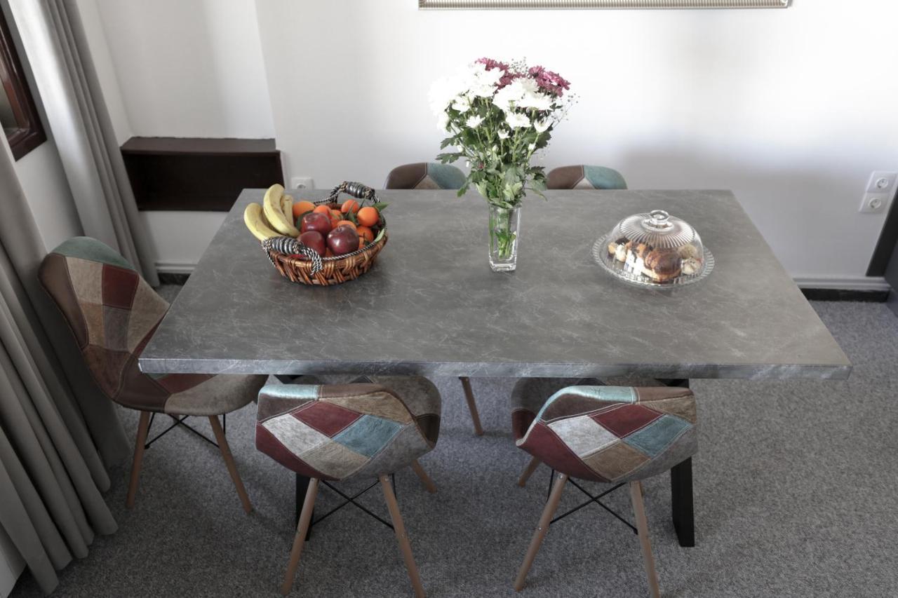 Modern 2 Bedroom Apartment Next To Metro - Marousi Athena Bagian luar foto