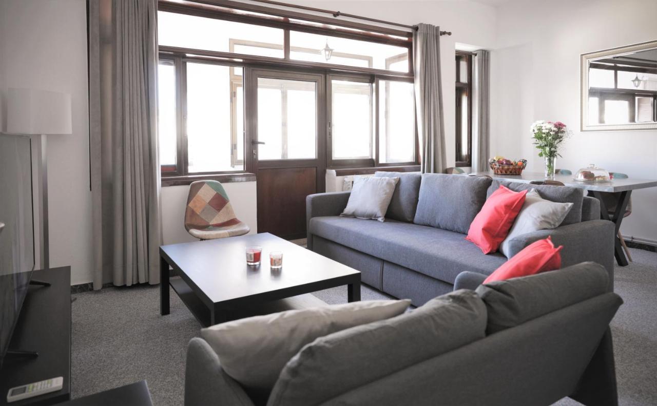 Modern 2 Bedroom Apartment Next To Metro - Marousi Athena Bagian luar foto