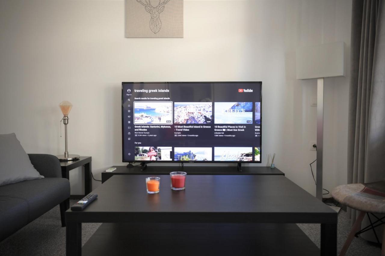 Modern 2 Bedroom Apartment Next To Metro - Marousi Athena Bagian luar foto