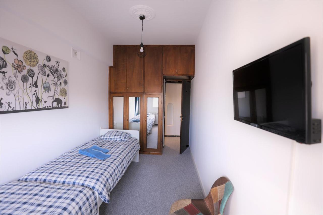 Modern 2 Bedroom Apartment Next To Metro - Marousi Athena Bagian luar foto