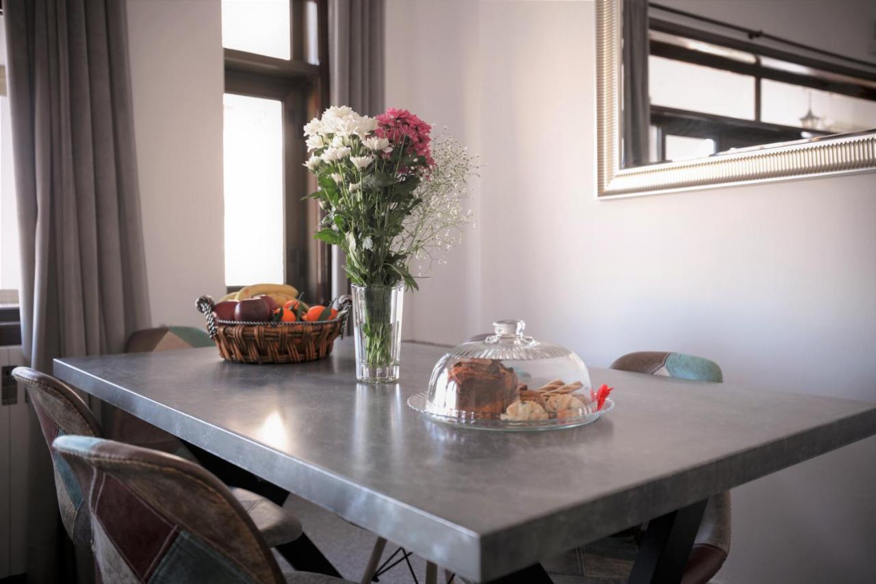 Modern 2 Bedroom Apartment Next To Metro - Marousi Athena Bagian luar foto