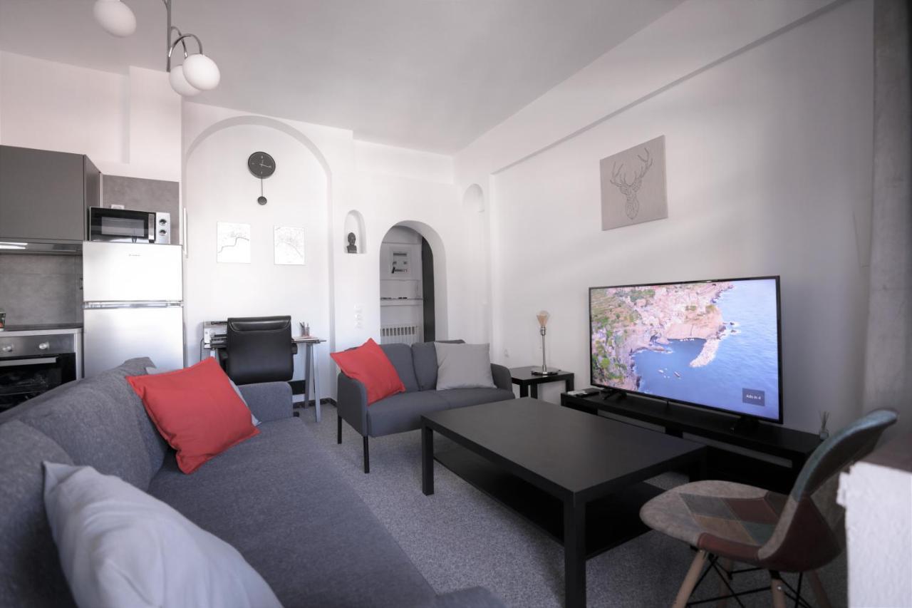 Modern 2 Bedroom Apartment Next To Metro - Marousi Athena Bagian luar foto