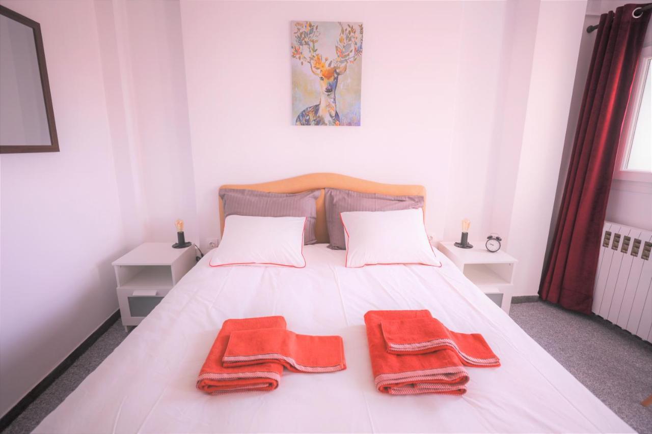 Modern 2 Bedroom Apartment Next To Metro - Marousi Athena Bagian luar foto