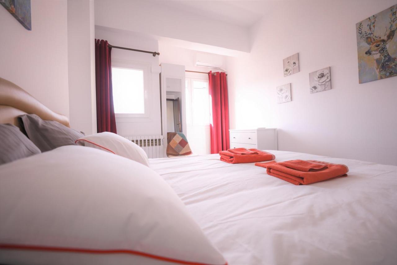 Modern 2 Bedroom Apartment Next To Metro - Marousi Athena Bagian luar foto